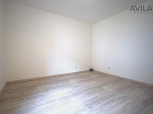 Prodej bytu 1+kk, Zvěstov - Roudný, 27 m2