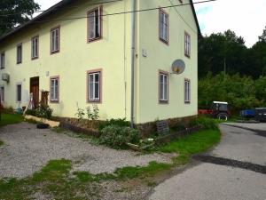 Prodej bytu 1+kk, Zvěstov - Roudný, 27 m2