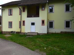 Prodej bytu 1+kk, Zvěstov - Roudný, 27 m2