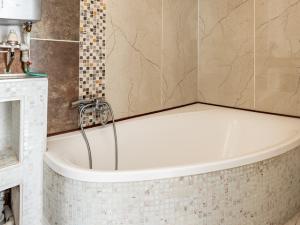 Prodej bytu 1+kk, Zvěstov - Roudný, 27 m2