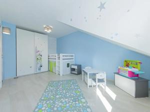 Prodej ubytování, Praha - Sedlec, Při hranici, 314 m2