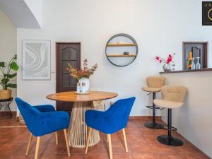 Prodej vily, Roztoky, 300 m2