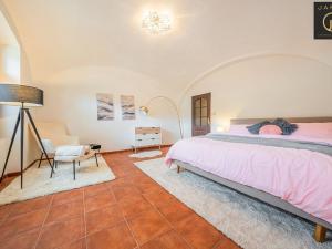 Prodej vily, Roztoky, 300 m2