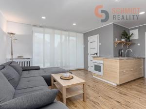 Prodej rodinného domu, Velké Bílovice, nám. Osvoboditelů, 350 m2