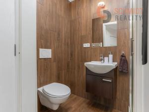 Prodej rodinného domu, Velké Bílovice, nám. Osvoboditelů, 350 m2