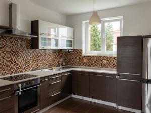Pronájem bytu 2+kk, Praha - Čakovice, U Párníků, 66 m2