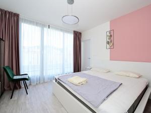 Pronájem bytu 3+kk, Praha - Košíře, Hlaváčkova, 85 m2