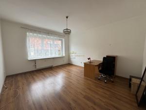 Pronájem bytu 2+1, Praha - Smíchov, Na Březince, 64 m2