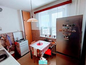 Prodej bytu 2+1, Hostinné, Sídliště, 45 m2