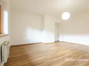 Pronájem bytu 6+kk a větší, Praha - Královice, K Uhříněvsi, 221 m2