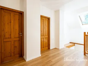 Pronájem bytu 6+kk a větší, Praha - Královice, K Uhříněvsi, 221 m2