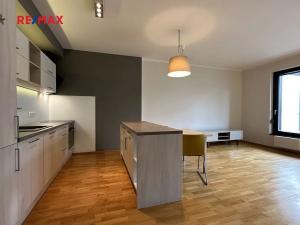 Pronájem bytu 2+kk, Praha - Michle, Baarova, 66 m2