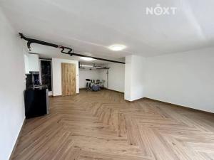 Prodej garáže, Praha - Hloubětín, Sadská, 35 m2