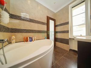 Pronájem bytu 2+kk, Praha - Nusle, U Slovanské pojišťovny, 47 m2