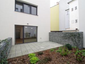 Pronájem bytu 1+kk, Plzeň - Jižní Předměstí, Na Jíkalce, 76 m2