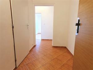 Pronájem bytu 2+kk, Praha - Ruzyně, Ciolkovského, 43 m2