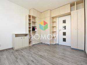 Pronájem bytu 3+1, Komárov, Okružní, 68 m2