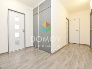 Pronájem bytu 3+1, Komárov, Okružní, 68 m2