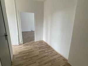 Pronájem bytu 2+1, Kadaň, Chomutovská, 51 m2