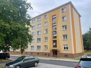 Pronájem bytu 2+1, Kadaň, U Stadionu, 51 m2