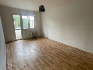 Pronájem bytu 2+1, Kadaň, U Stadionu, 51 m2