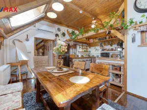 Prodej rodinného domu, Všechlapy, 200 m2