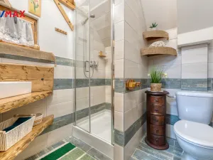 Prodej rodinného domu, Všechlapy, 200 m2