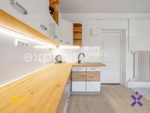 Prodej rodinného domu, Bojkovice - Bzová, 207 m2