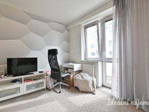 Pronájem bytu 1+1, Brno, Mojmírovo náměstí, 36 m2