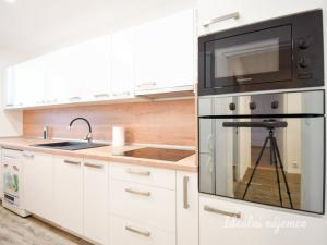 Pronájem bytu 4+1, Brno - Židenice, Bořetická, 80 m2