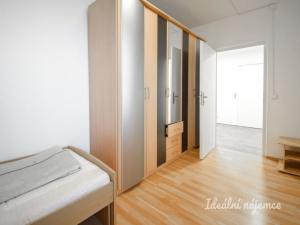 Pronájem bytu 4+1, Brno - Židenice, Bořetická, 80 m2