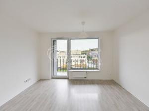 Pronájem bytu 2+kk, Praha - Vysočany, Strnadových, 57 m2
