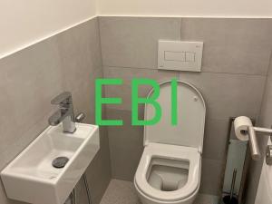 Pronájem bytu 2+kk, Praha, Štěchovická, 60 m2