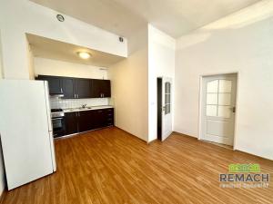 Pronájem bytu 2+kk, Uherské Hradiště, Šromova, 58 m2