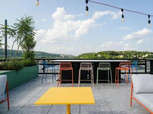 Pronájem bytu 2+kk, Praha - Modřany, Československého exilu, 58 m2