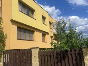 Prodej rodinného domu, Dolní Lhota, Lomená, 522 m2