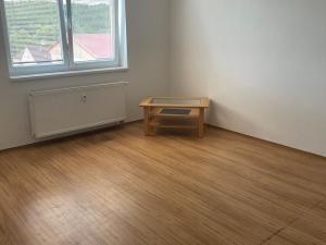 Pronájem bytu 2+1, Tlučná, Pod Školkou, 65 m2