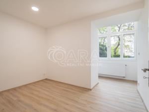 Pronájem bytu 3+1, Praha, Americká, 93 m2