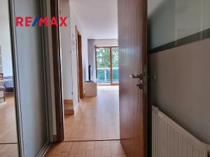 Pronájem bytu 2+kk, Jesenice, V Lázních, 46 m2