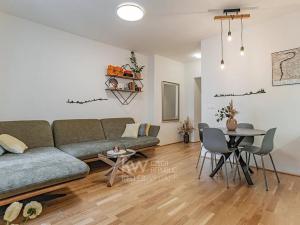Pronájem bytu 2+kk, Praha - Vinohrady, Písecká, 49 m2