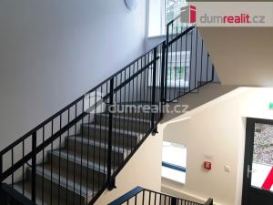 Pronájem bytu 2+kk, Milovice - Mladá, Zátopkova, 44 m2