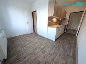 Prodej bytu 2+1, Holýšov, Pod Makovým vrchem, 63 m2