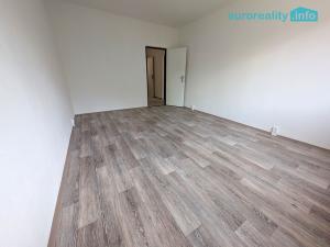 Prodej bytu 2+1, Holýšov, Pod Makovým vrchem, 63 m2