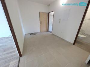 Prodej bytu 2+1, Holýšov, Pod Makovým vrchem, 63 m2