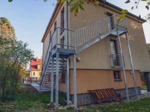 Pronájem bytu 3+kk, Hluboká nad Vltavou, Husova, 77 m2