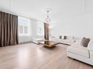 Prodej vily, Valašské Meziříčí - Krásno nad Bečvou, Jiráskova, 300 m2