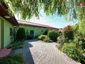Prodej rodinného domu, Koryčany - Jestřabice, 330 m2