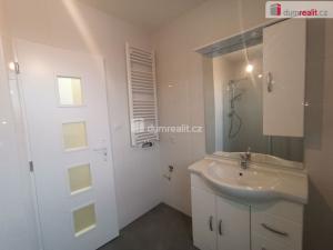 Pronájem bytu 2+1, Karlovy Vary - Doubí, Lesní, 63 m2