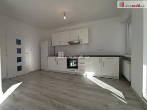 Pronájem bytu 2+1, Karlovy Vary - Doubí, Lesní, 63 m2
