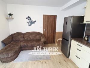 Pronájem bytu 2+kk, Jince, Zborovská, 39 m2
